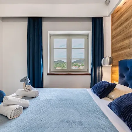 Teona Luxury With Terrace *