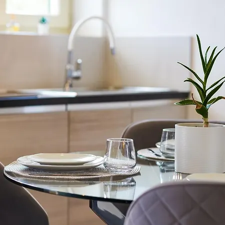 Teona Luxury With Terrace Сали