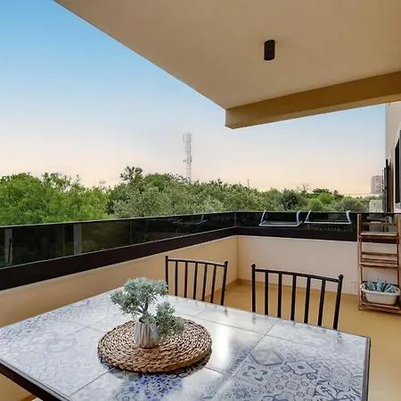 Апартаменты Teona Luxury With Terrace