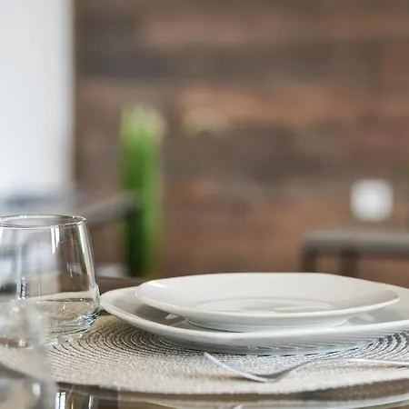 Teona Luxury With Terrace Apartment *