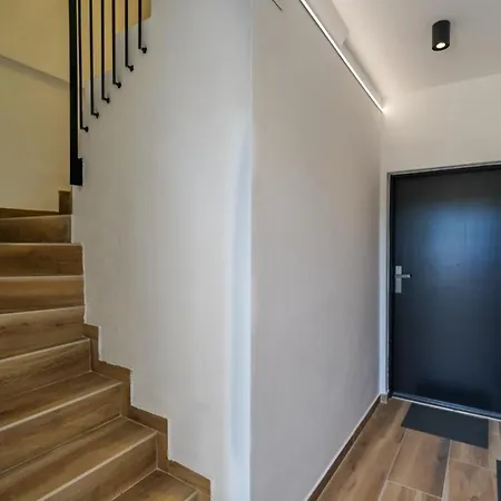 Teona Luxury With Terrace *